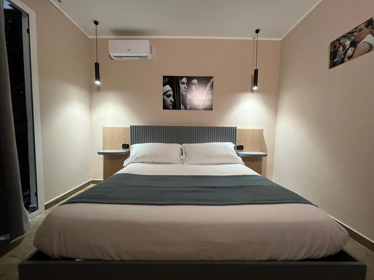 פלרמו I Quattru Vuci Rooms מראה חיצוני תמונה
